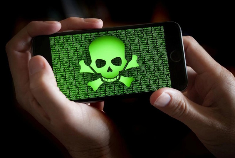 Mã độc Octo cho phép tin tặc có thể điều khiển thiết bị từ xa (Ảnh: IBTimes).