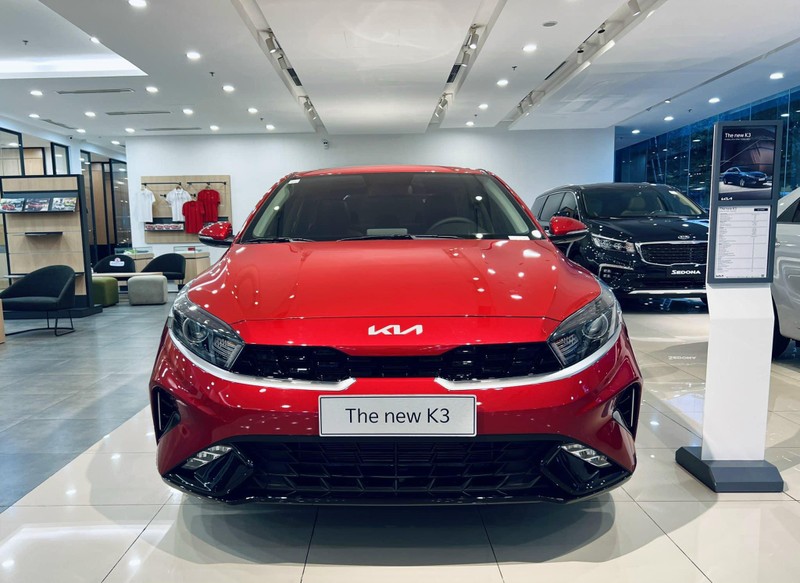 Kia K3 1.6 Turbo GT có ngoại hình tương tự phiên bản 2.0 Premium