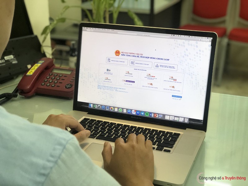 Bộ TT&amp;TT đặt mục tiêu trong năm 2023 tổng số giao dịch thực hiện qua nền tảng NDXP phải đạt tối thiểu 860 triệu. (Ảnh minh họa)