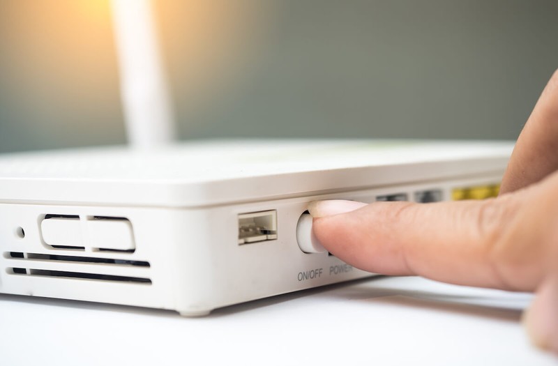 Nên tắt hoặc rút phích cắm Wi-Fi khi không ở nhà trong thời gian dài