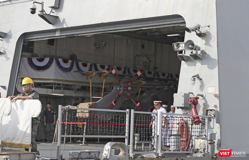 Hanggar trực thăng, giúp chiến hạm mở rộng tầm tác chiến