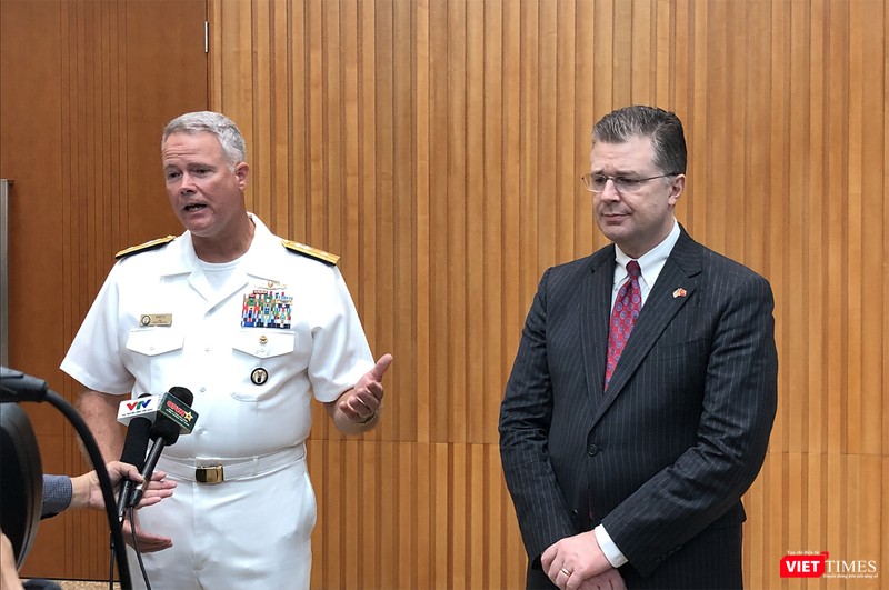 Cuộc trao đổi nhanh với báo giới của đại diện phía Hoa Kỳ