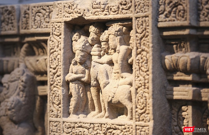 Họa tiết điêu khắc miêu tả các nghi lễ