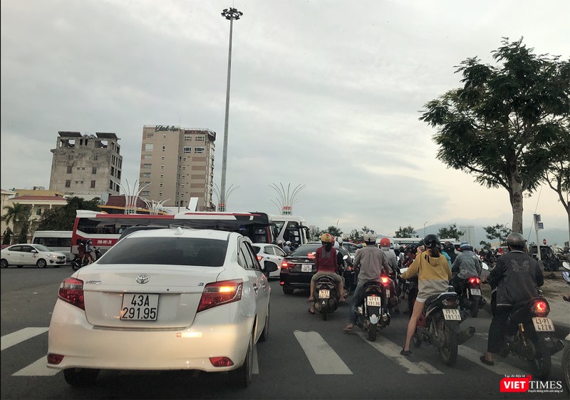 Đà Nẵng đang giải bài toán giao thông liên quan đến loại xe khách trên 30 chỗ ngồi Đà Nẵng đang giải bài toán giao thông liên quan đến loại xe khách trên 30 chỗ ngồi