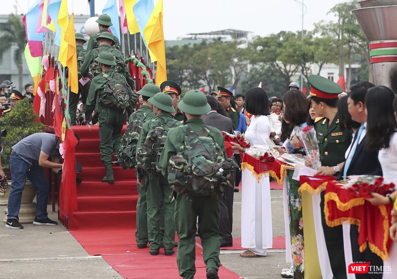Những tân binh tiếp bước lên con đường vinh quang