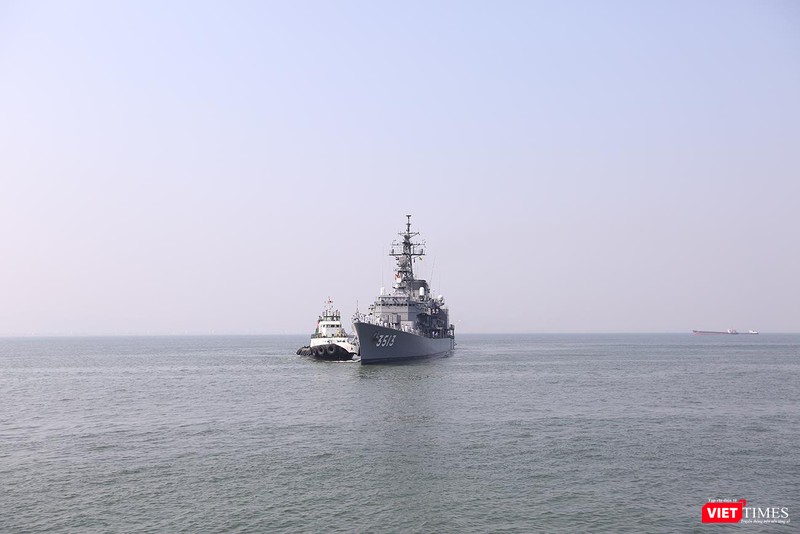 Tàu JS SHIMAYUKI trên Vịnh Đà Nẵng