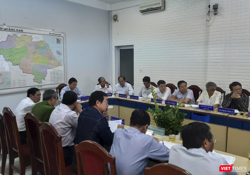 Ông Lê Trí Thanh - Phó Chủ tịch UBND tỉnh Quảng Nam chủ trì buổi tiếp dân.