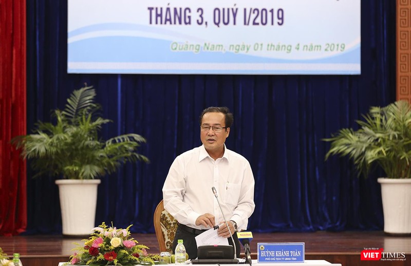 Theo ông Huỳnh Khánh Toàn-Phó Chủ tịch thường trực UBND tỉnh Quảng Nam, Thanh tra tỉnh đang vào cuộc thanh tra, phát hiện sai phạm đến đâu sẽ xử lý đến đó, kể cả các doanh nghiệp và các sở ban ngành liên quan