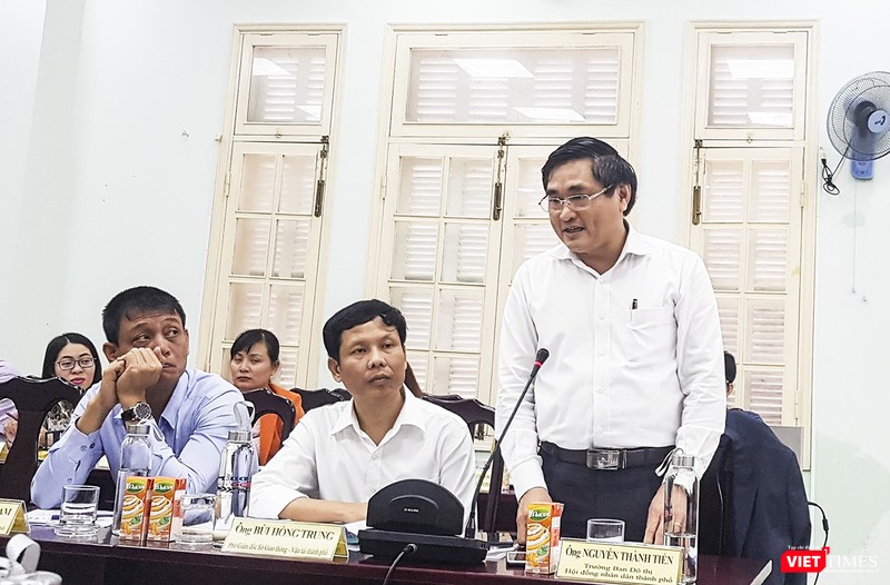 Ông Nguyễn Thành Tiến - Trưởng ban Đô thị HĐND TP Đà Nẵng phát biểu tại buổi lấy ý kiến phản biện Đề án thu phí phương tiện giao thông đi vào trung tâm TP Đà Nẵng