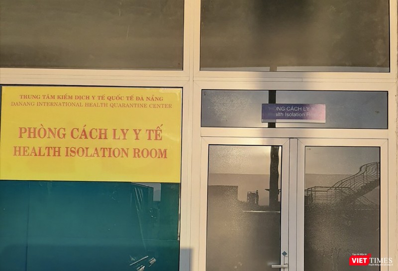 Phòng cách ly y tế đặt tại sân bay quốc tế Đà Nẵng, nơi đầu tiên thực hiện việc cách ly các trường hợp nghi nhiễm