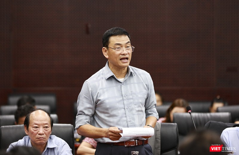 Ông Phạm Bắc Bình – Chủ tịch Hiệp hội Doanh nghiệp nhỏ và vừa Đà Nẵng cho biết, các doanh nghiệp trong ngành dịch vụ du lịch bị giảm 50-60% doanh thu, nhiều công ty buộc phải cho nhân viên nghỉ việc