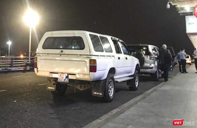 Mặc dù đã được thông báo từ chối vận chuyển, nhưng CDC tỉnh Quảng Nam vẫn chở 4 hành khách người Anh ra sân bay Đà Nẵng