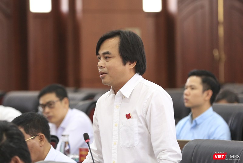 Ông Tô Văn Hùng, Giám đốc Sở TN&MT TP Đà Nẵng ý kiến về Đồ án điều chỉnh quy hoạch chung phát triển TP Đà Nẵng tại kỳ họp thứ 14 HĐND TP Đà Nẵng