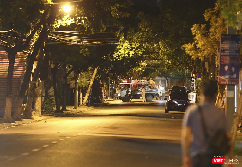 Nút giao thông Hải Phòng-Nguyễn Thị Minh Khai được tập kết rào chắn Nút giao thông Hải Phòng-Nguyễn Thị Minh Khai được tập kết rào chắn