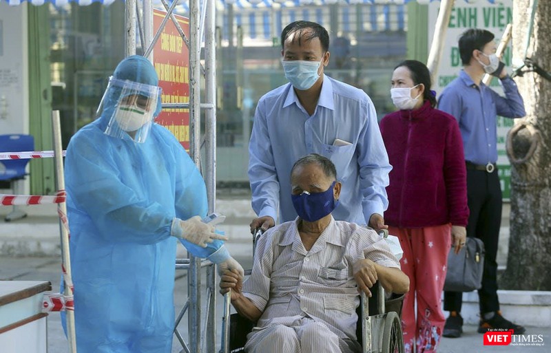 Bệnh nhân được hướng dẫn chu đáo