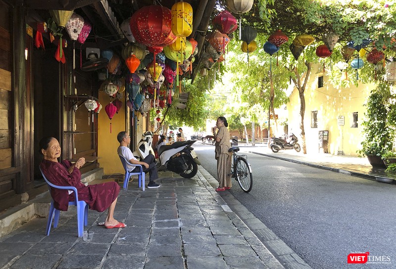 Bình yên phố Hội