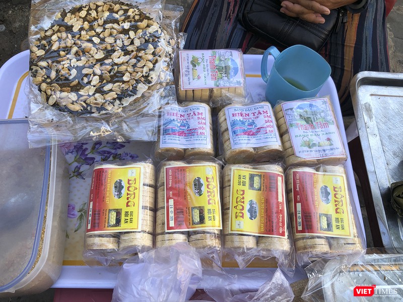 Bánh đậu xanh nhân thịt nướng