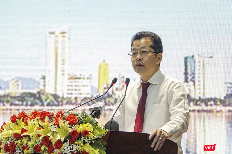Ông Nguyễn Văn Quảng - Phó Bí thư Thành ủy Đà Nẵng - phát biểu tại hội nghị