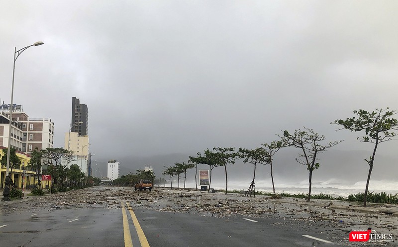 Cảnh tượng tan hoang ở đường Võ Nguyên Giáp khu vực phường Mân Thái