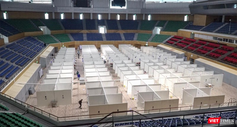 Toàn cảnh Bệnh viện dã chiến Tiên Sơn trong ngày đầu tháo dỡ