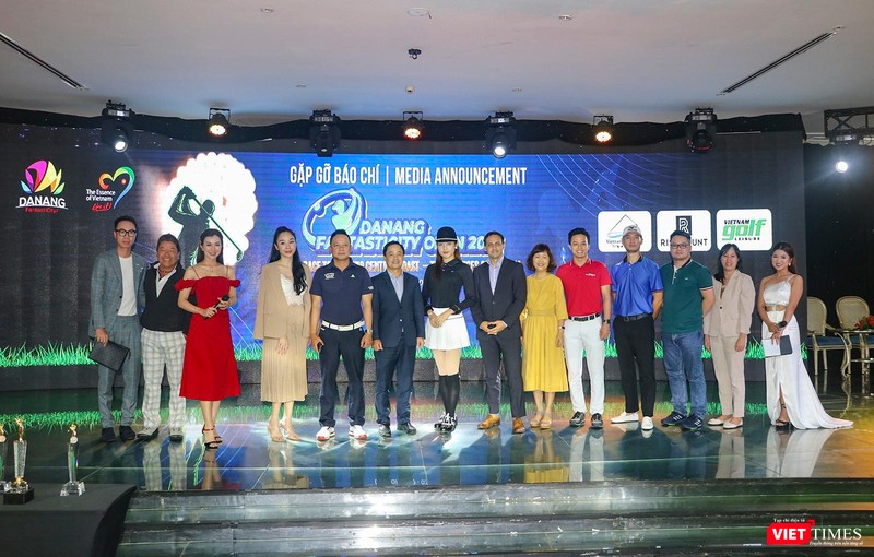 Lãnh đạo Sở Du lịch Đà Nẵng và các KOL's tham dự sự kiện công bố giải đấu Golf Danang FantastiCity Open 2021