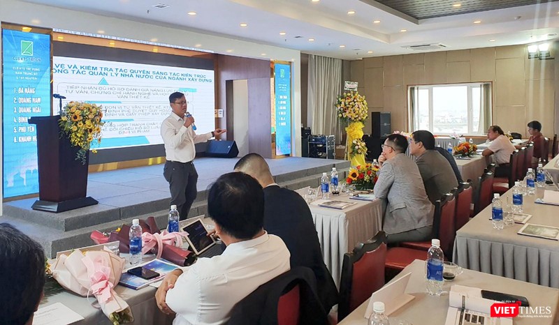 Ths.KTS Trần Phước Hoà Bình – Phòng Quản lý cấp phép xây dựng, Sở Xây dựng TP Đà Nẵng, Uỷ viên Ban chấp hành Hội KTS Việt Nam, Phó Chủ tịch Hội KTS TP Đà Nẵng-- trình bày các vấn đề về tác quyền dưới góc nhìn của cơ quan quản lý xây dựng Ths.KTS Trần Phước Hoà Bình – Phòng Quản lý cấp phép xây dựng, Sở Xây dựng TP Đà Nẵng, Uỷ viên Ban chấp hành Hội KTS Việt Nam, Phó Chủ tịch Hội KTS TP Đà Nẵng-- trình bày các vấn đề về tác quyền dưới góc nhìn của cơ quan quản lý xây dựng