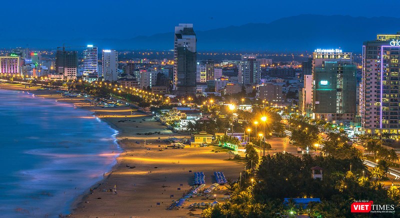 Một góc bãi biển du lịch Đà Nẵng về đêm
