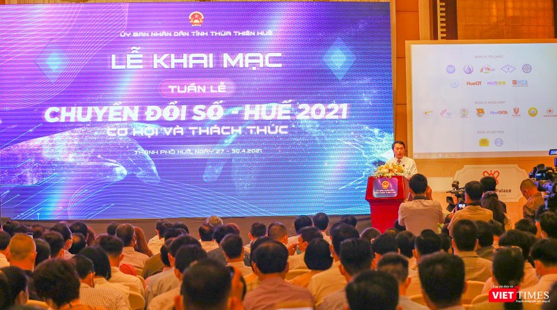 Thứ trưởng Bộ TT&amp;TT Nguyễn Huy Dũng phát biểu tại phiên khai mạc Tuần lễ Chuyển đổi số - Huế 2021