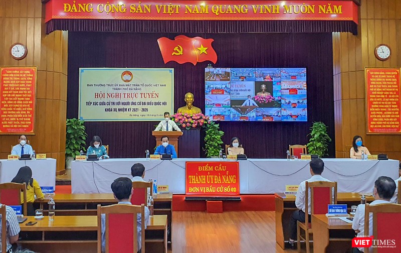 Quang cảnh hội nghị Tiếp xúc cử tri trực tuyến, vận động bầu cử đại biểu Quốc hội khóa 15, nhiệm kỳ 2016-2021 tại Đà Nẵng (ảnh Khánh Hưng)