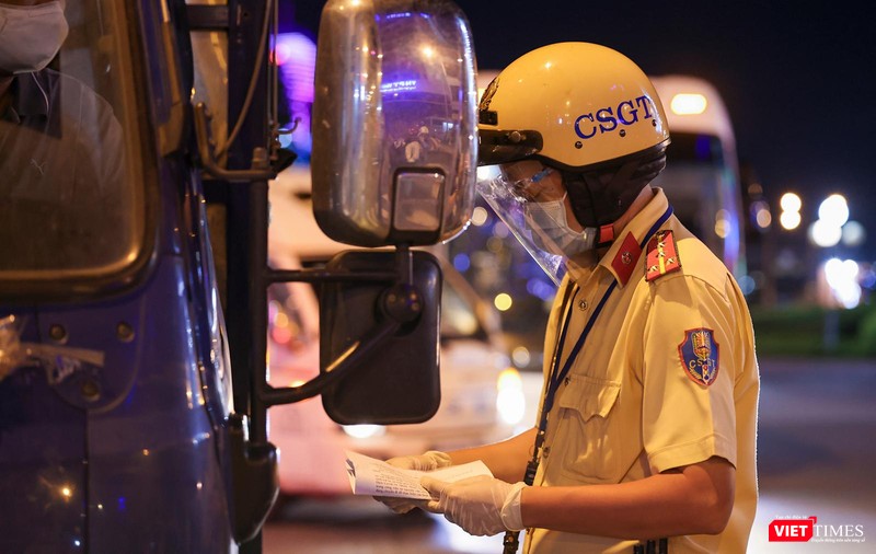 Kiểm tra phương tiện lưu thông đi vào TP Kiểm tra phương tiện lưu thông đi vào TP