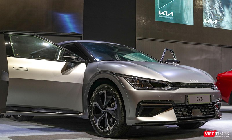 Dòng xe KIA EV6 - mẫu xe thuần điện (BEV) đầu tiên của thương hiệu KIA trong dòng sản phẩm ô tô dự kiến sẽ bán hàng tại Việt Nam trong quý II/2022.