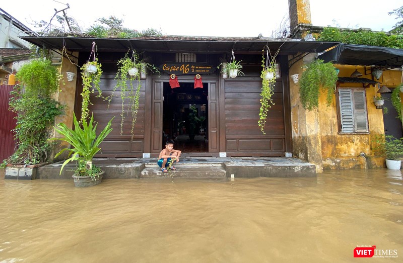 Trẻ em phố Hội