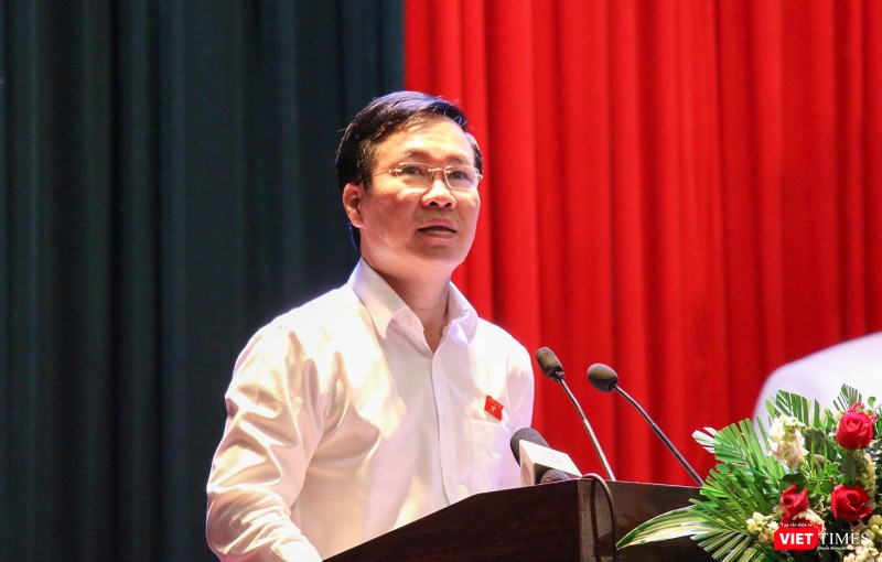 Ông Võ Văn Thưởng - Thường trực Ban Bí thư phát biểu tại buổi tiếp xúc cử tri Đà Nẵng diễn ra sáng ngày 23/11