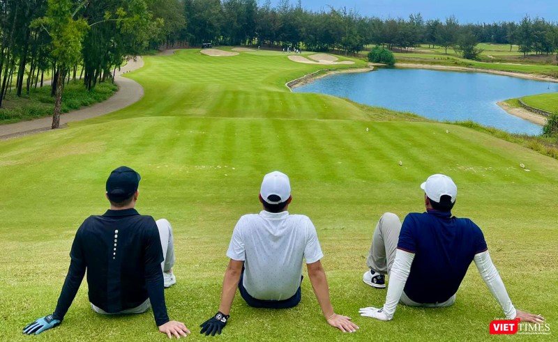 Du khách hứng thú với các sân golf ở Đà Nẵng và miền Trung Việt Nam