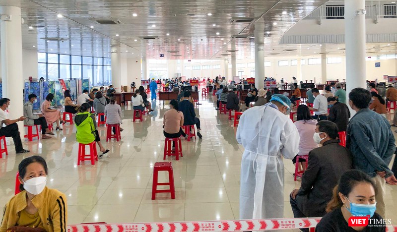 Điểm tiêm vaccine phòng COVID-19 tại Trung tâm Triển lãm – hội chợ TP Đà Nẵng sáng ngày 7/1