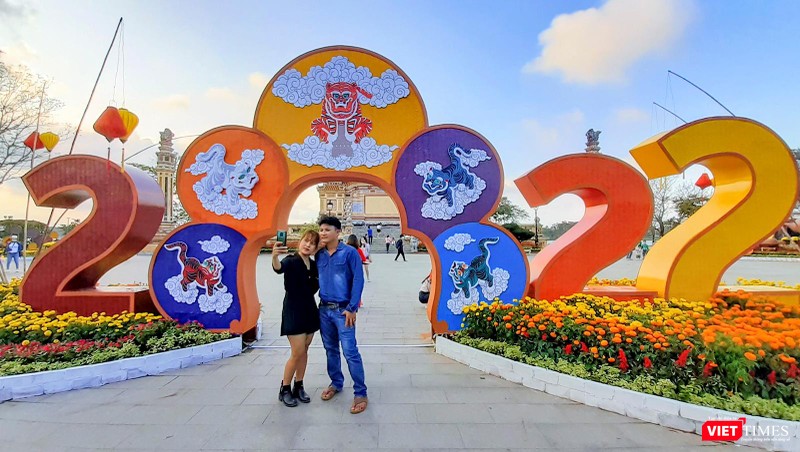 Một góc đường hoa xuân ở TP Huế