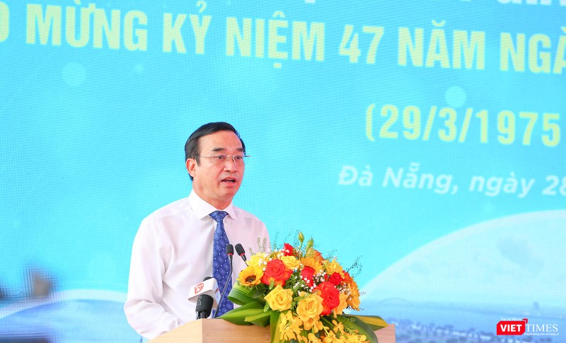 Ông Lê Trung Chinh - Chủ tịch UBND TP Đà Nẵng - phát biểu tại lễ khánh thành dự án cải tạo cụm nút giao thông phía Tây cầu Trần Thị Lý