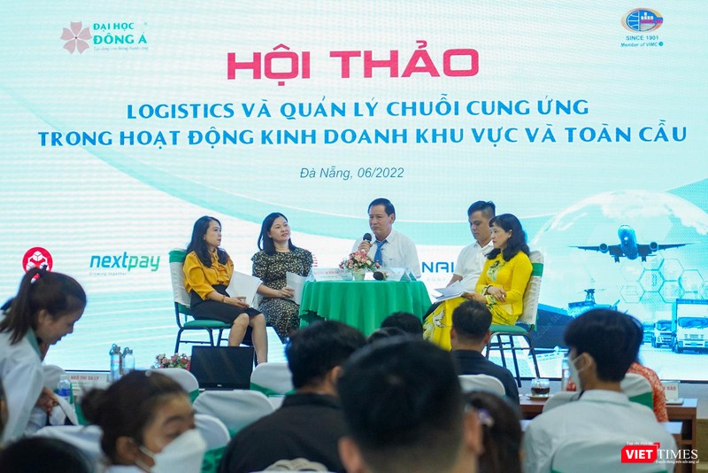 Đại diện doanh nghiệp và các chuyên gia VALOMA thảo luận các vấn đề thúc đẩy phát triển nhân lực logistics