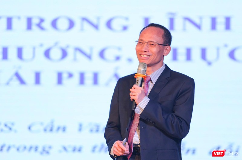 TS.Cấn Văn Lực – Chuyên gia kinh tế cao cấp - Thành viên hội đồng chính sách tài chính – tiền tệ Quốc gia TS.Cấn Văn Lực – Chuyên gia kinh tế cao cấp - Thành viên hội đồng chính sách tài chính – tiền tệ Quốc gia