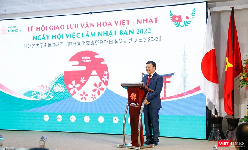 Ông Lương Minh Sâm - Chủ tịch Hội đồng trường ĐH Đông Á phát biểu tại Lễ hội giao lưu văn hóa Việt – Nhật và Ngày hội việc làm Nhật Bản 2022