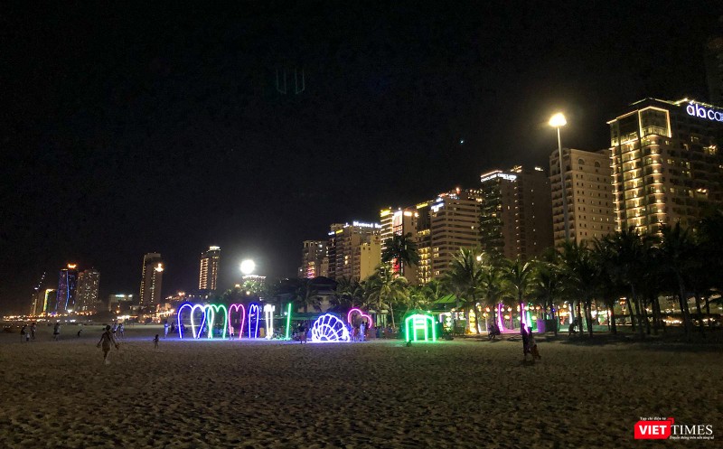 Dịch vụ lưu trú và các hoạt động đêm ở Đà Nẵng Dịch vụ lưu trú và các hoạt động đêm ở Đà Nẵng