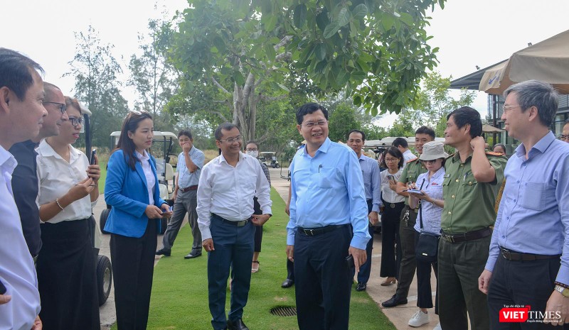 Ông Trần Phước Sơn - Phó Chủ tịch UBND TP Đà Nẵng, Trưởng Ban Tổ chức lễ hội Du lịch Golf Đà Nẵng 2022 trong chuyến kiểm tra công tác chuẩn bị cho giải đấu BRG open golf championship Danang 2022.