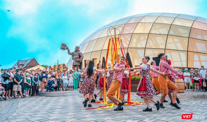 Sun World Bà Nà Hill tổ chức nhiều hoạt động và dịch vụ mới phục vụ du khách đến Đà Nẵng Sun World Bà Nà Hill tổ chức nhiều hoạt động và dịch vụ mới phục vụ du khách đến Đà Nẵng