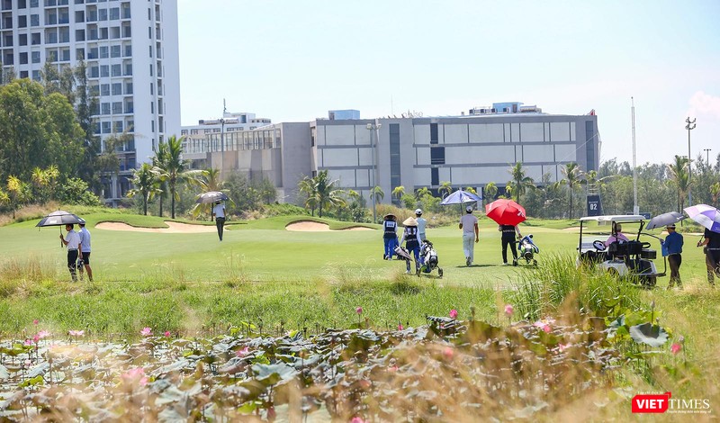 Một góc sân golf BRG resort