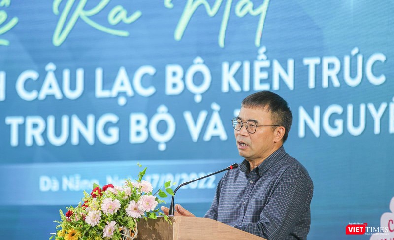 TS.KTS Phan Đăng Sơn - Chủ tịch Hội Kiến trúc sư Việt Nam - phát biểu tại buổi ra mắt
