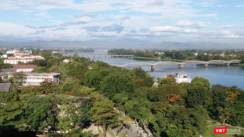 Một góc TP Huế nhìn từ trên cao