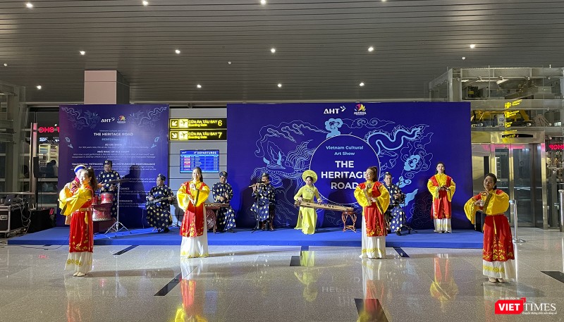 Tiết mục hát Chầu văn Huế