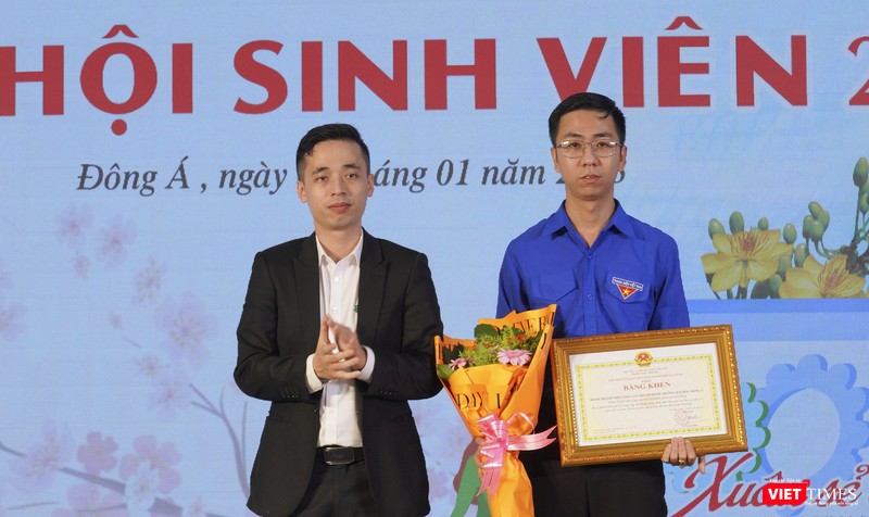 Đoàn TNCS HCM Đại học Đông Á nhận Bằng khen của Chủ tịch UBND TP Đà Nẵng Đoàn TNCS HCM Đại học Đông Á nhận Bằng khen của Chủ tịch UBND TP Đà Nẵng