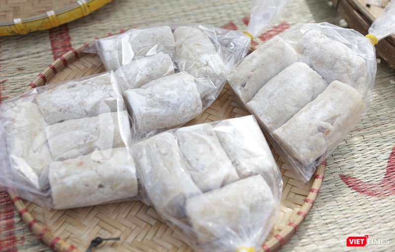 Bánh da, một loại bánh truyền thống của địa phương