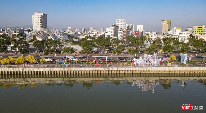 Đường hoa xuân Bạch Đằng